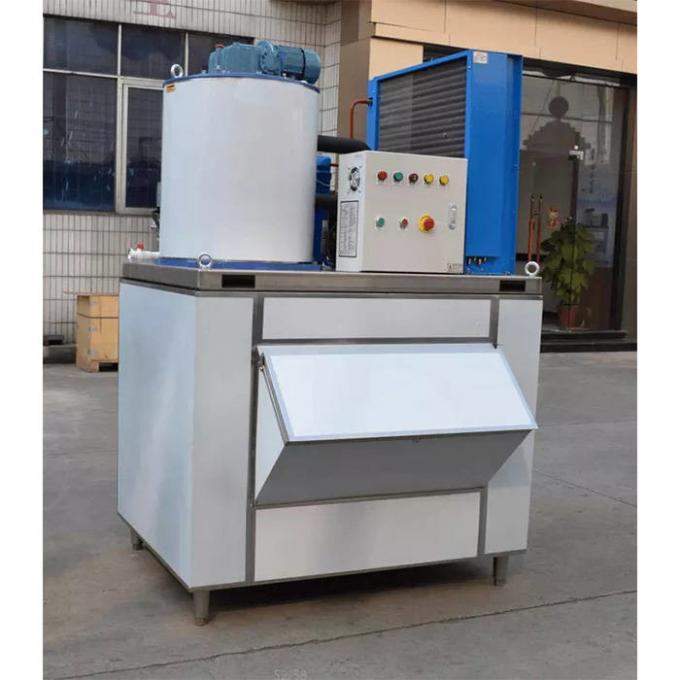 Anuncio publicitario de la máquina de hielo de la escama del PLC del agua dulce 3000KGS 0