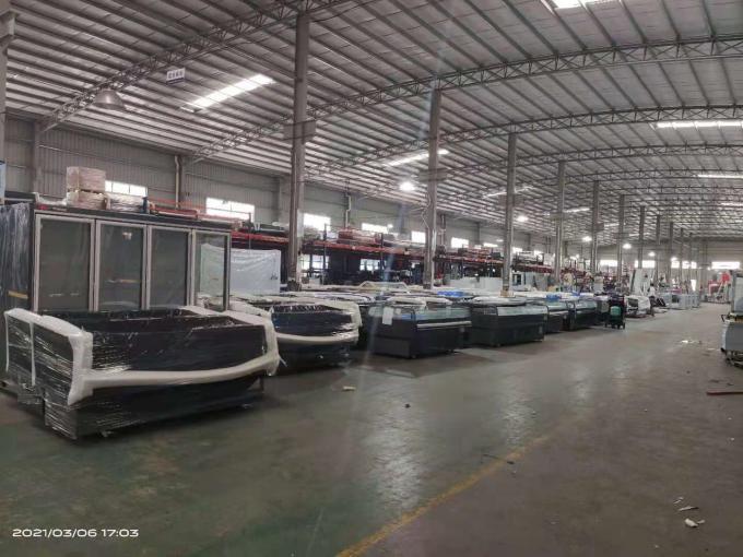Guangzhou Yixue Commercial Refrigeration Equipment Co., Ltd. línea de producción de fábrica 5