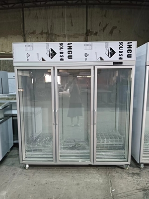 Display de bebidas comerciales nevera 3 puertas de cristal chiller vertical 110V 60Hz
