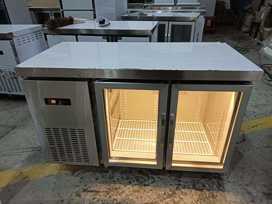 Refrigerador de escritorio comercial con puerta de vidrio