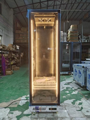Refrigerador comercial vertical con pantalla de bebidas Refrigerador con puerta de vidrio