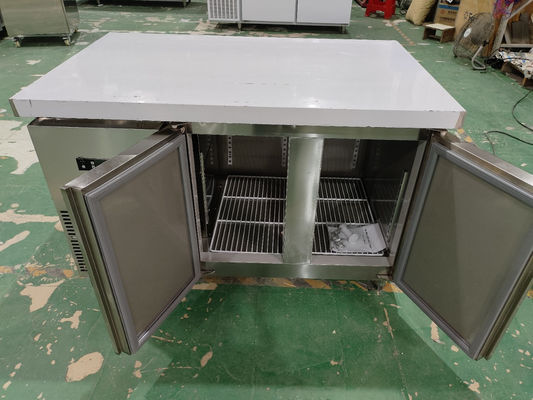 Equipo de refrigeración comercial Bajo el mostrador del banco de trabajo Refrigerador de mesa de trabajo de acero inoxidable