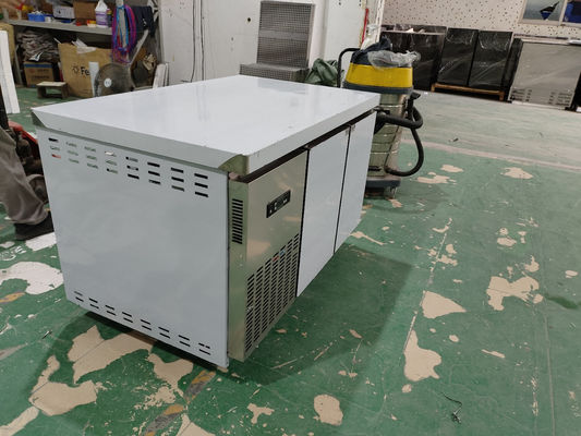 Equipo de refrigeración comercial Bajo el mostrador del banco de trabajo Refrigerador de mesa de trabajo de acero inoxidable