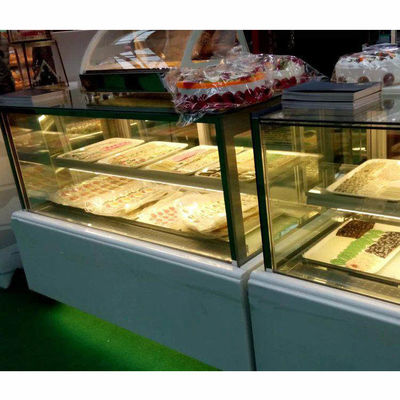 Refrigerador cuadrado de enfriamiento eficiente de la exhibición de la panadería del 1.5m